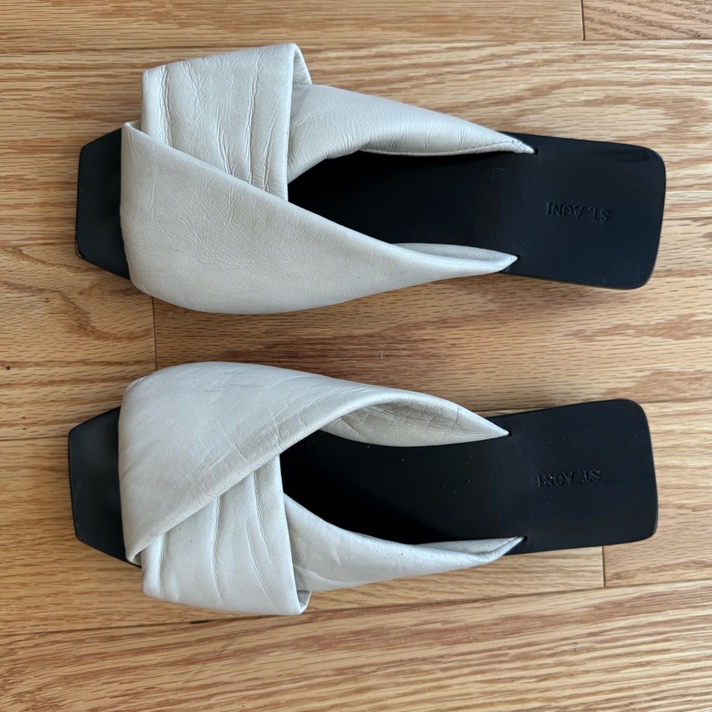 St. Agni Black and Cream Sandals